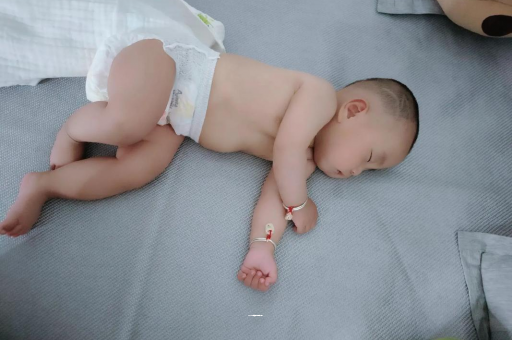 克拉玛依三个月宝宝身高体重